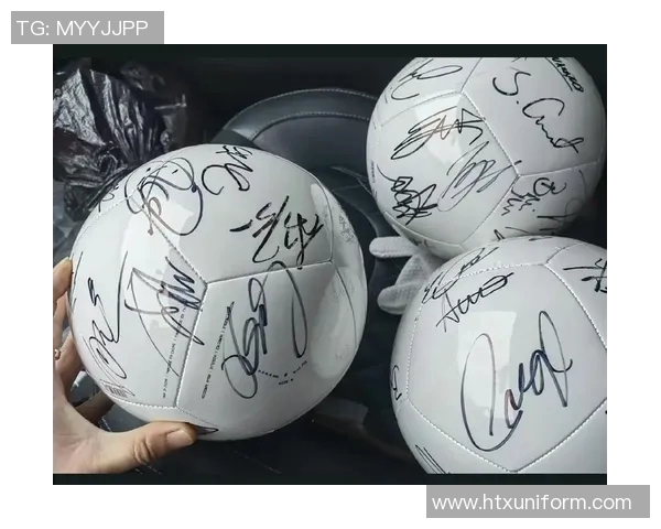 如何有效收集足球明星签名的技巧与经验分享